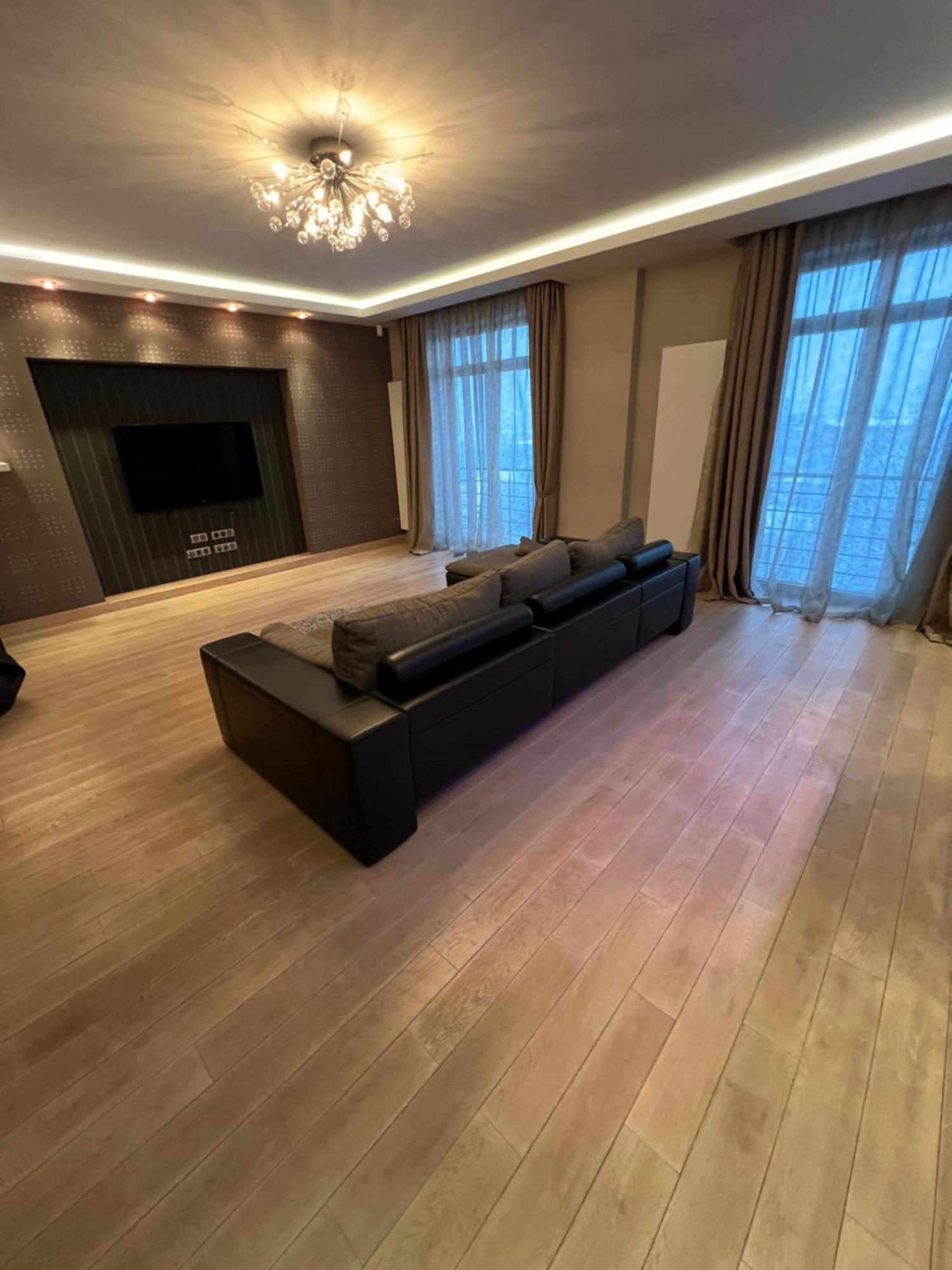 Apartment On Arkhipenka With Panorama View Lviv Exterior foto