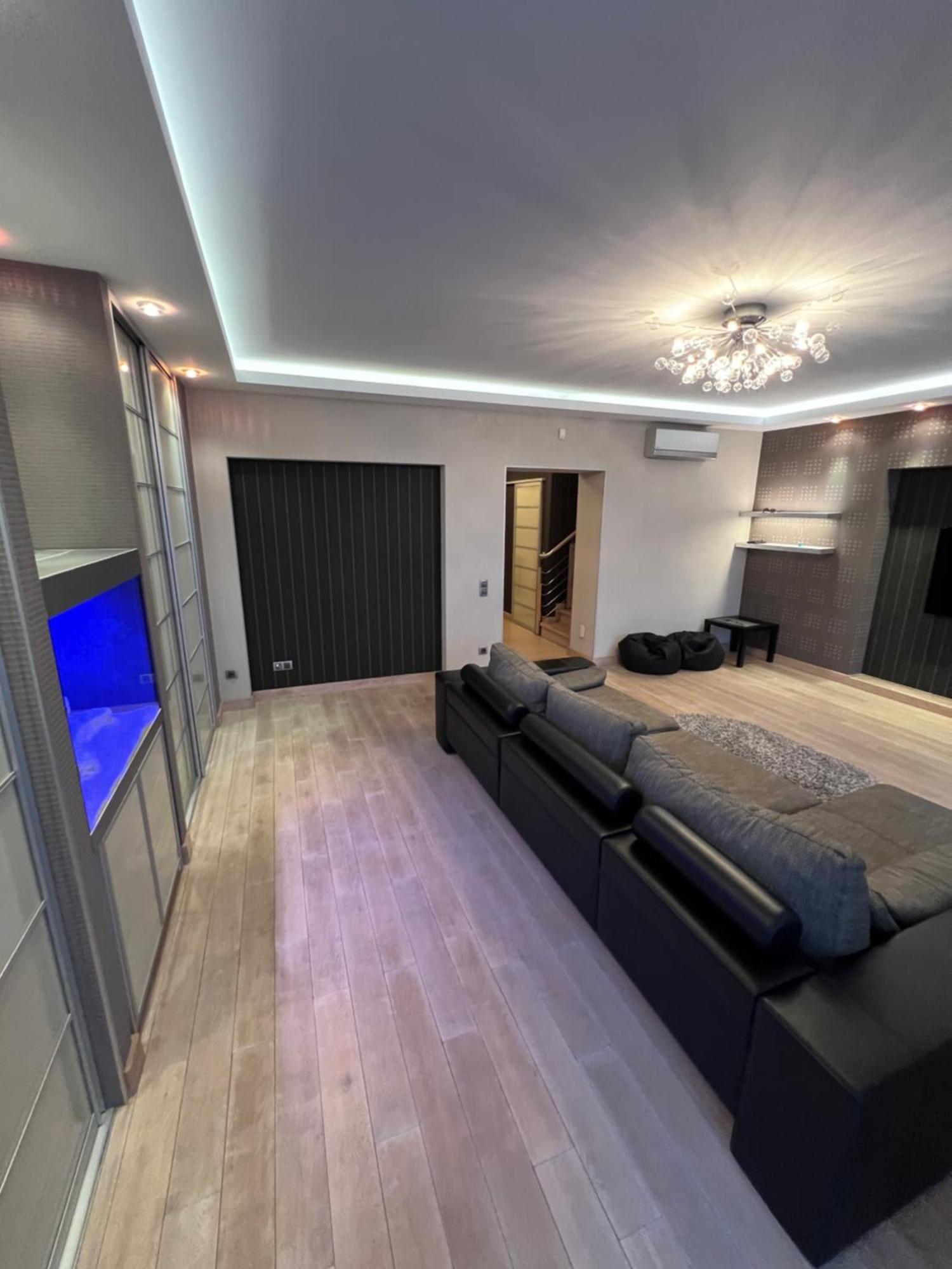Apartment On Arkhipenka With Panorama View Lviv Exterior foto