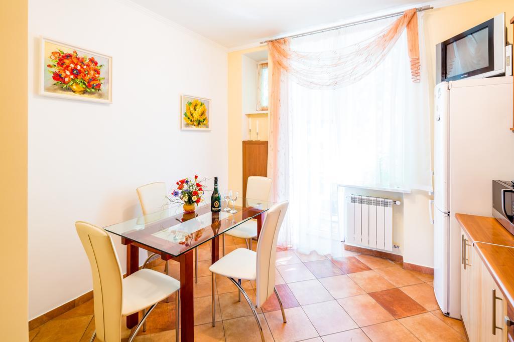Apartment On Arkhipenka With Panorama View Lviv Exterior foto