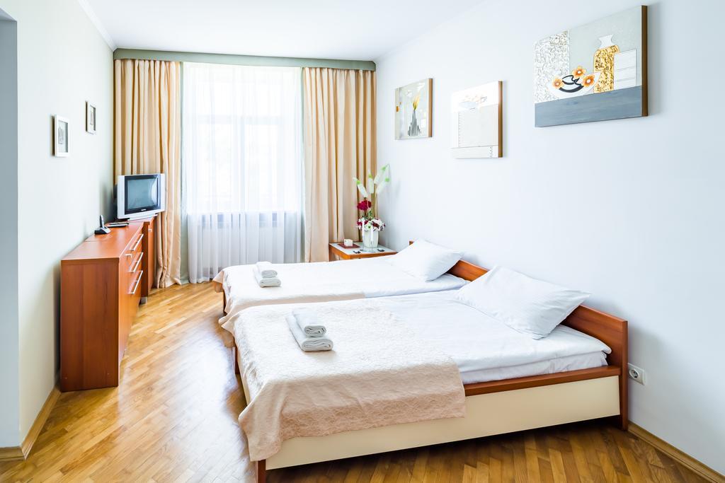 Apartment On Arkhipenka With Panorama View Lviv Exterior foto
