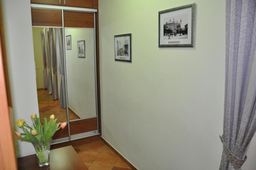 Apartment On Arkhipenka With Panorama View Lviv Quarto foto